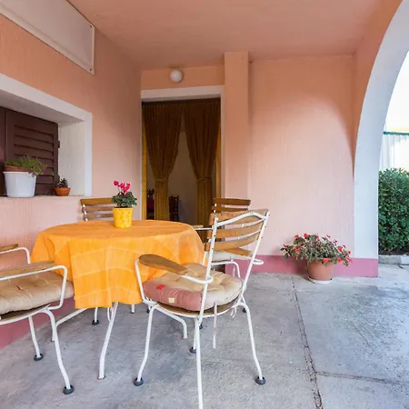 Ferienwohnung Neda Punat Exterior foto